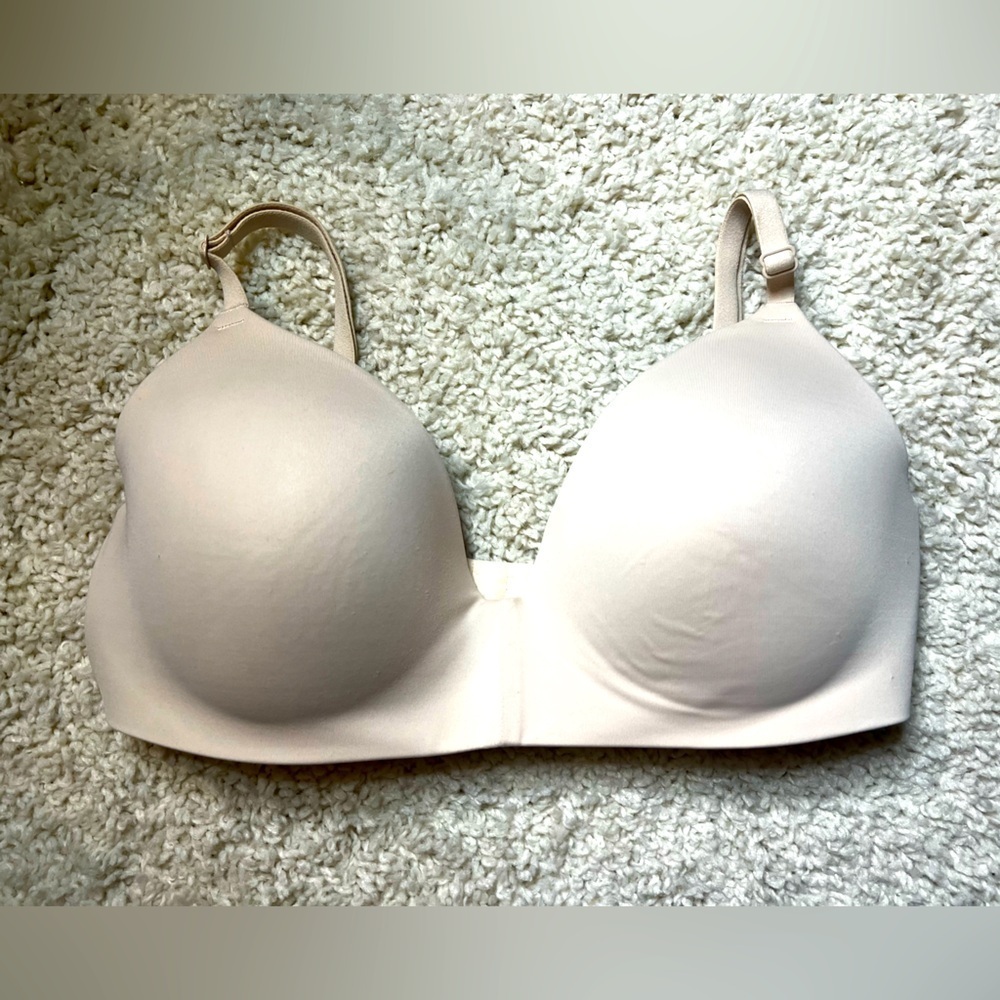 VICTORIA SECRET PINK BRA SIZE 36D NWT
